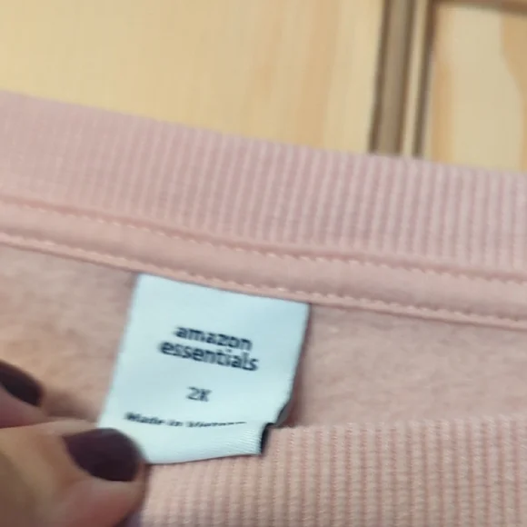 Amazon Essentials Women's Blush Crew Neck Sweater - Picture 2 of 3
